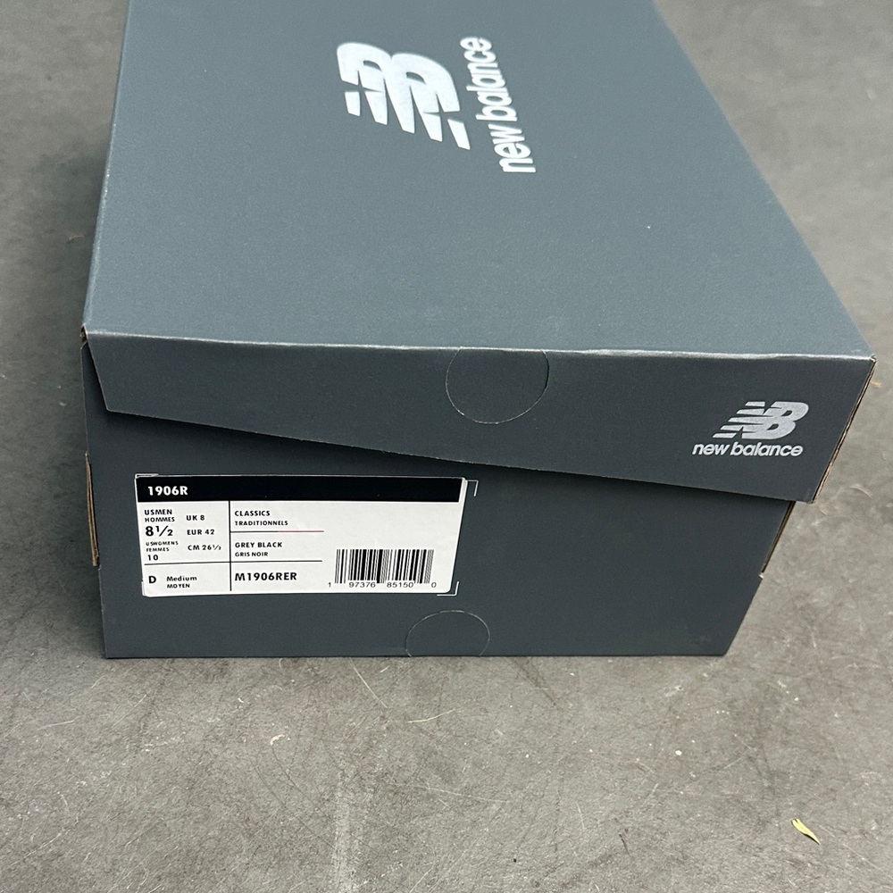 New Balance 1960R Metallic Silver and Black Shoes - Picture 3 of 3